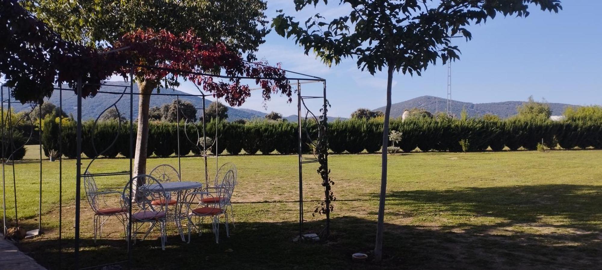 Finca Los Pajaros Cerca De Puy Du Fou Toledo Navahermosa  Buitenkant foto